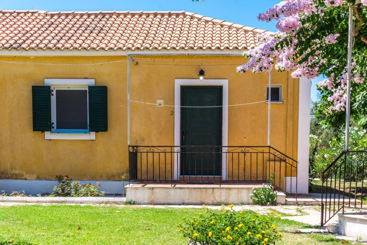 Nemorosa Holiday Houses Méson Yerakaríon Екстериор снимка