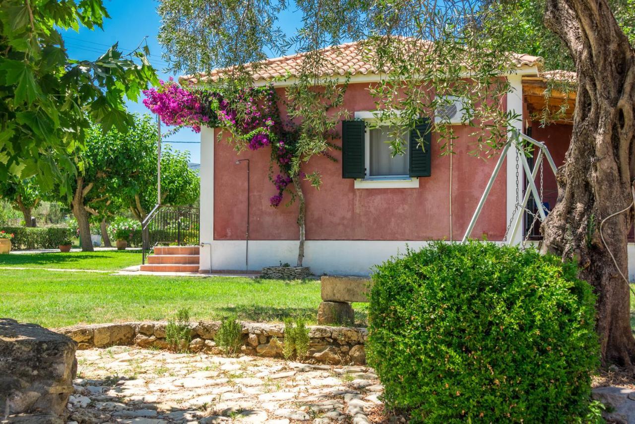 Nemorosa Holiday Houses Méson Yerakaríon Екстериор снимка