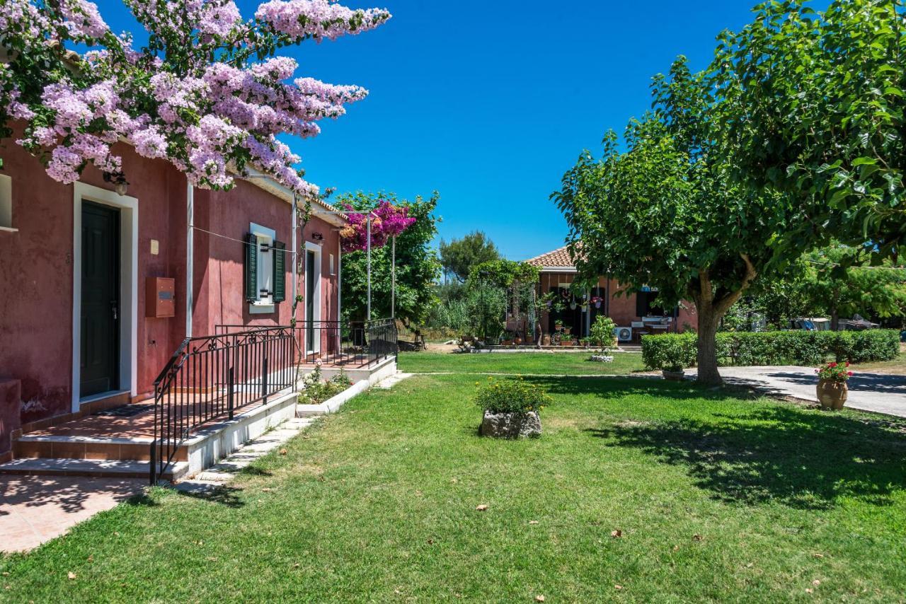 Nemorosa Holiday Houses Méson Yerakaríon Екстериор снимка