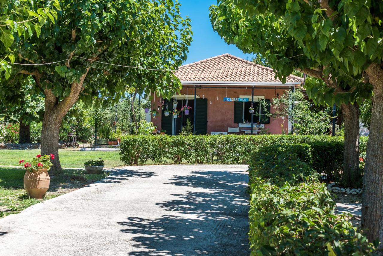 Nemorosa Holiday Houses Méson Yerakaríon Екстериор снимка