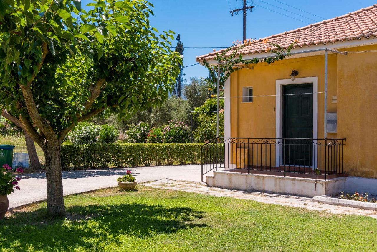 Nemorosa Holiday Houses Méson Yerakaríon Екстериор снимка
