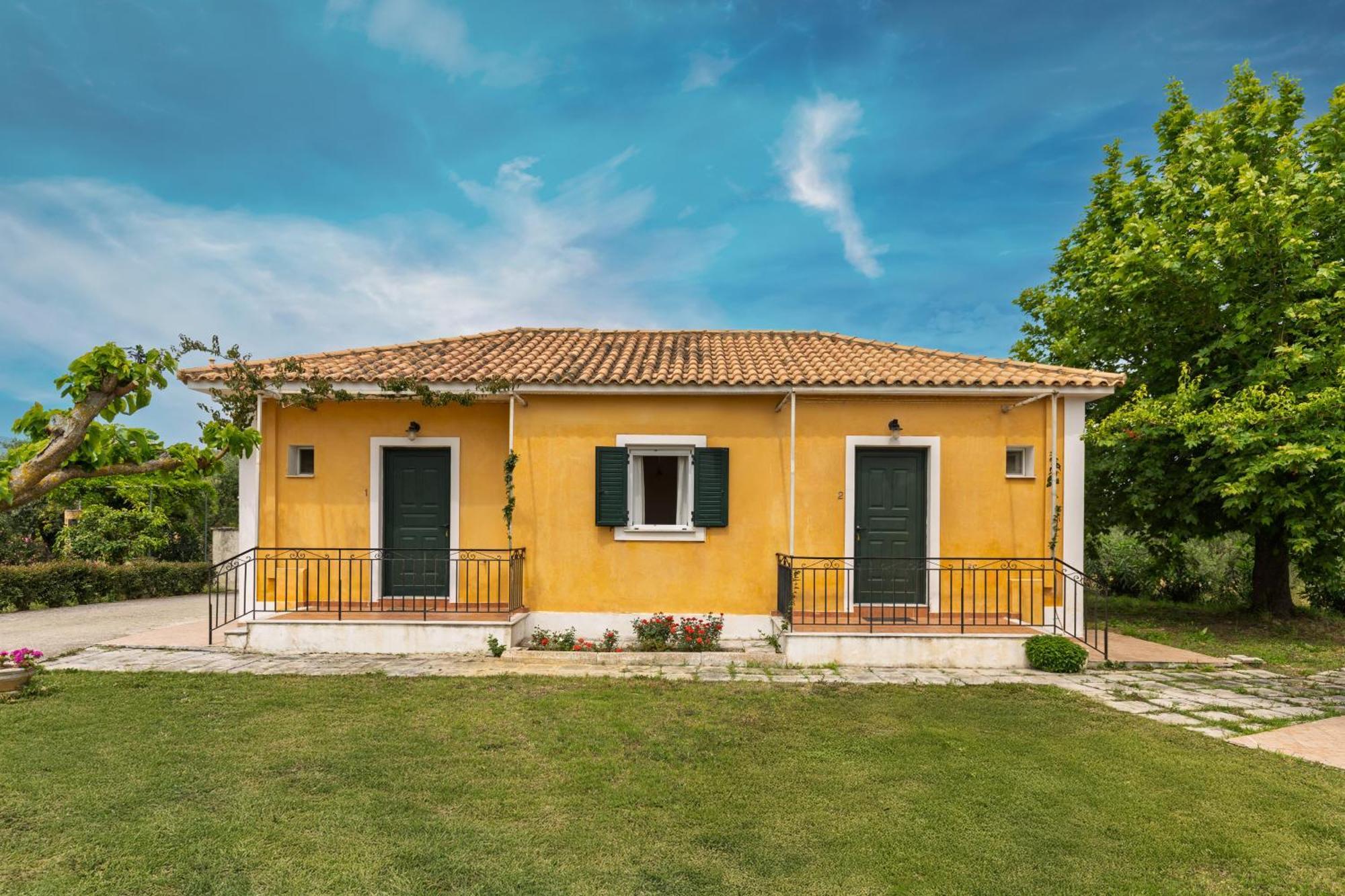 Nemorosa Holiday Houses Méson Yerakaríon Екстериор снимка