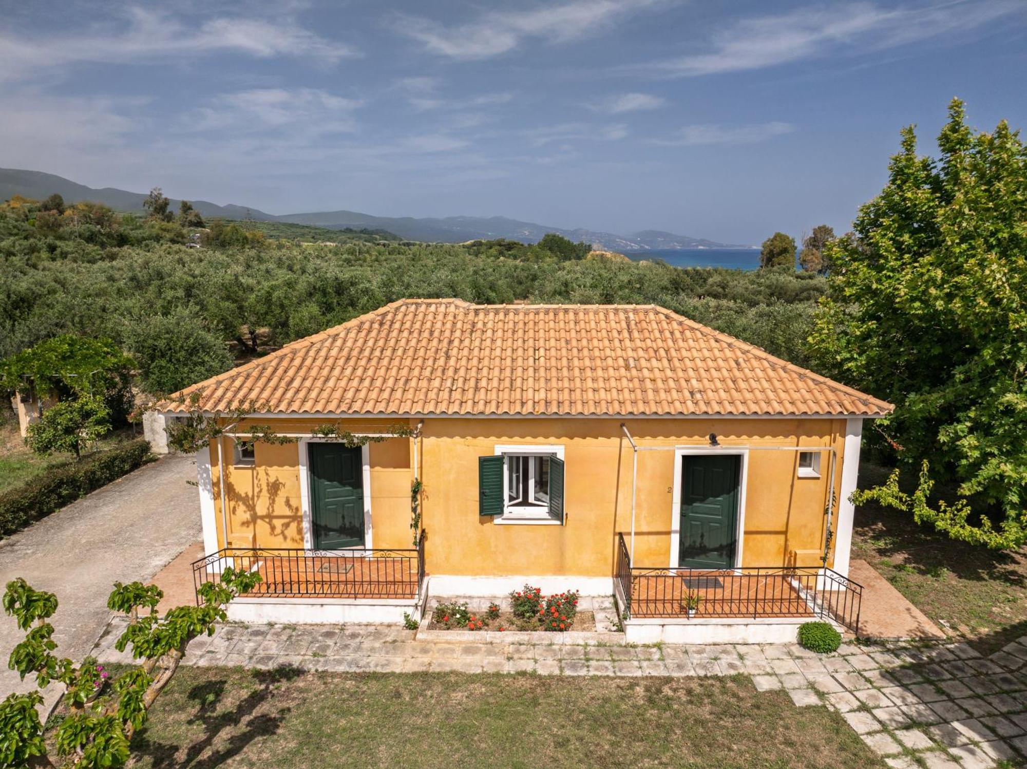 Nemorosa Holiday Houses Méson Yerakaríon Екстериор снимка